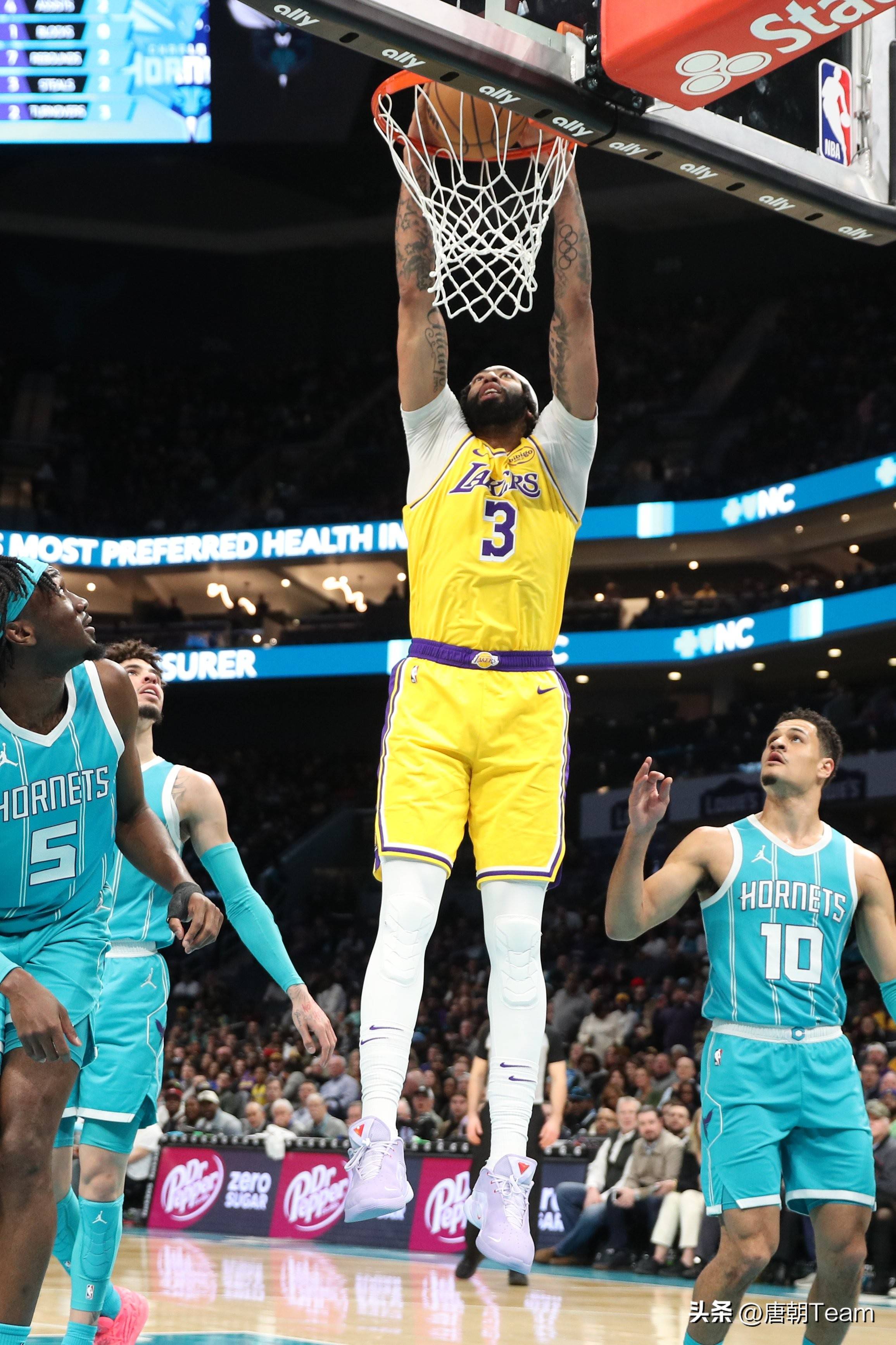 赛后体能课后,费城76人回应争议备战CBA季后赛,质疑声仍在,更衣室氛围转暖的简单介绍 赛后体能课后,费城76人回应争议备战CBA季后赛,质疑声仍在,更衣室氛围转暖的简单介绍