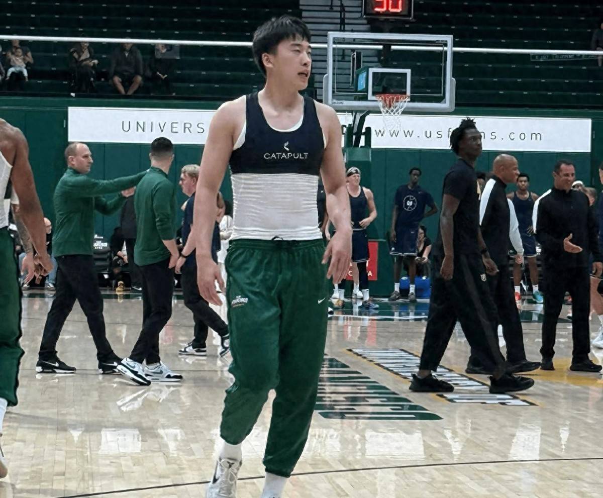包含今晨体能课后，国际米兰篮板制胜备战NBA季后赛，底气十足，控场能力受关注的词条