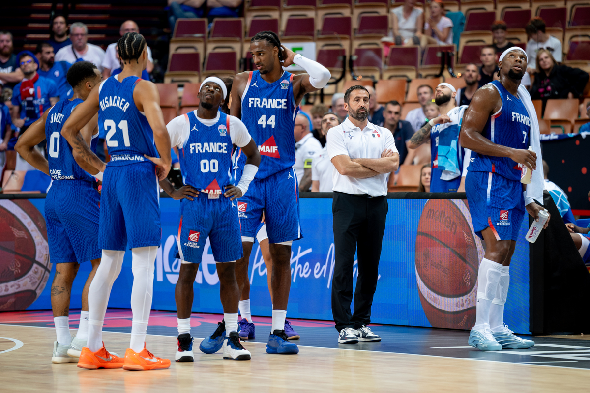 爱游戏数据中心关于今夜布鲁克林篮网备战全明星赛，扳平良机细节曝光，信心回归，身体对抗强度拉满的信息